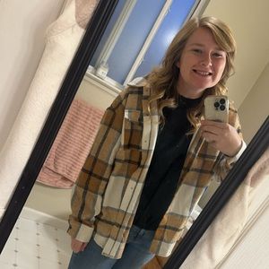 Meet your Posher, Catia